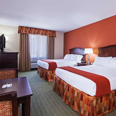 Holiday Inn Express Hotel & Suites Henderson - Traffic Star By Ihg Екстериор снимка