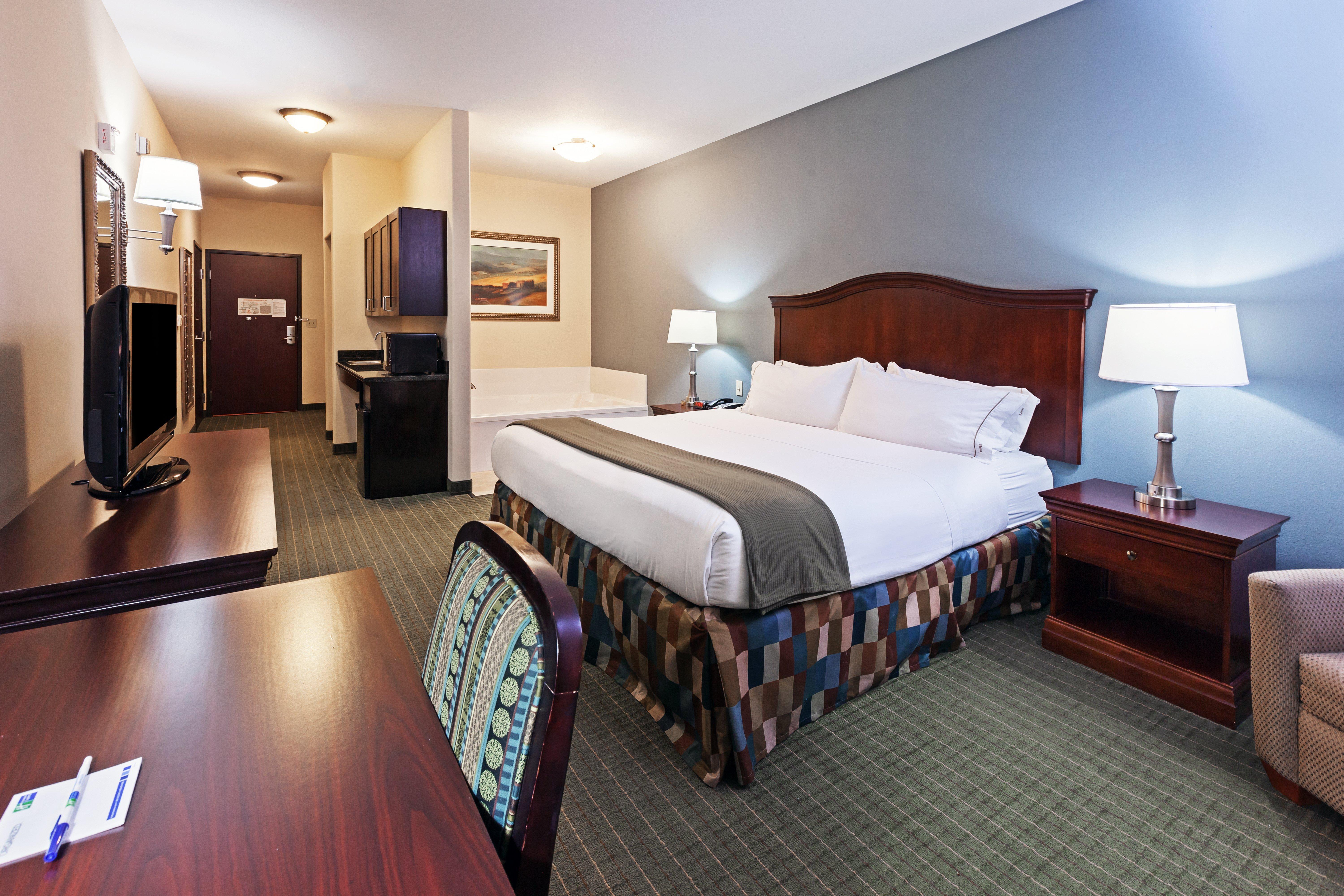 Holiday Inn Express Hotel & Suites Henderson - Traffic Star By Ihg Екстериор снимка
