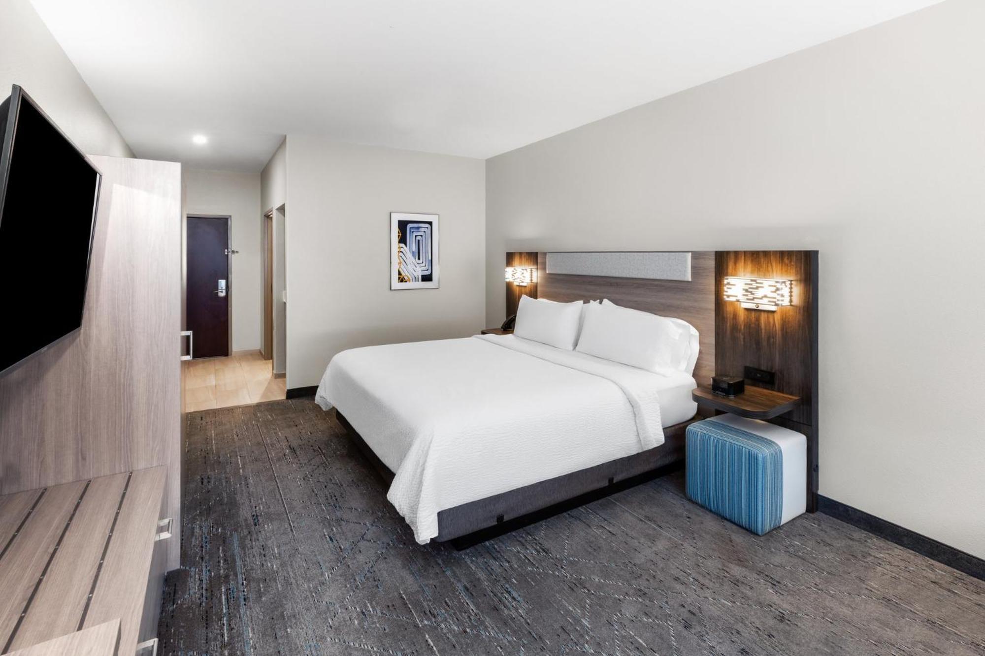 Holiday Inn Express Hotel & Suites Henderson - Traffic Star By Ihg Екстериор снимка