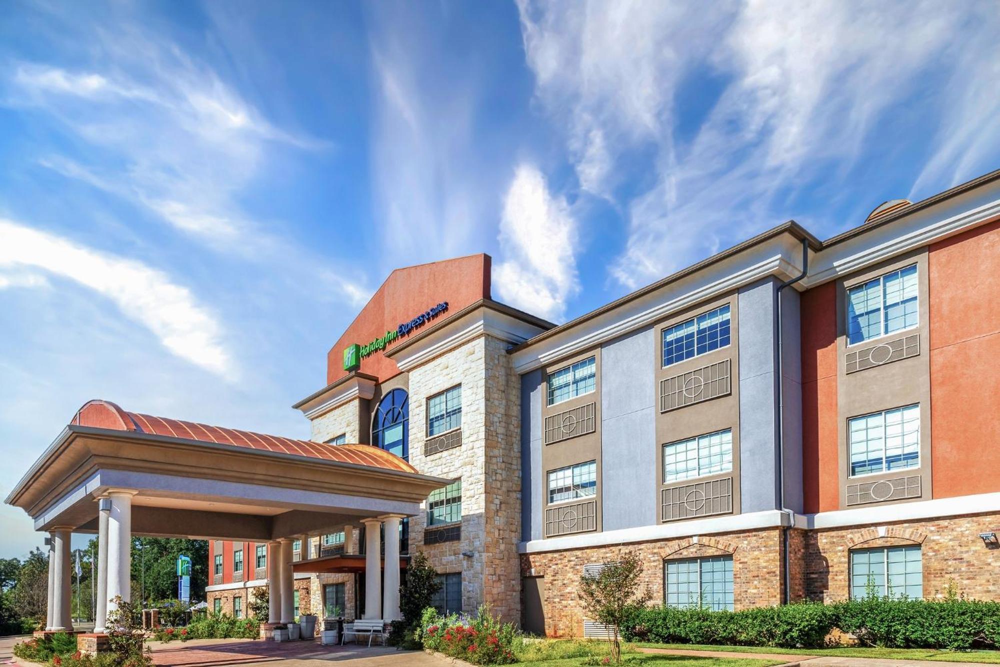 Holiday Inn Express Hotel & Suites Henderson - Traffic Star By Ihg Екстериор снимка