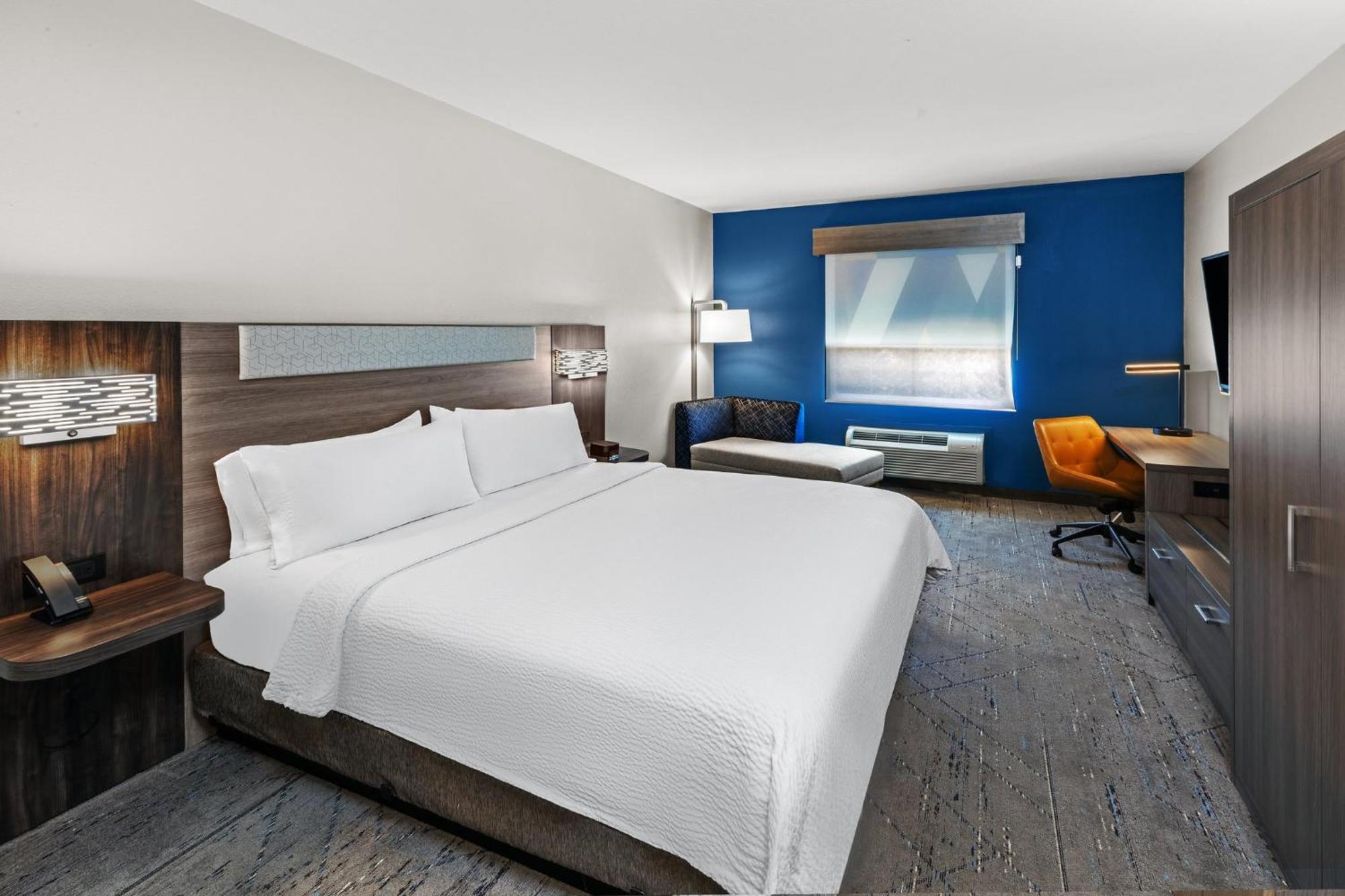 Holiday Inn Express Hotel & Suites Henderson - Traffic Star By Ihg Екстериор снимка