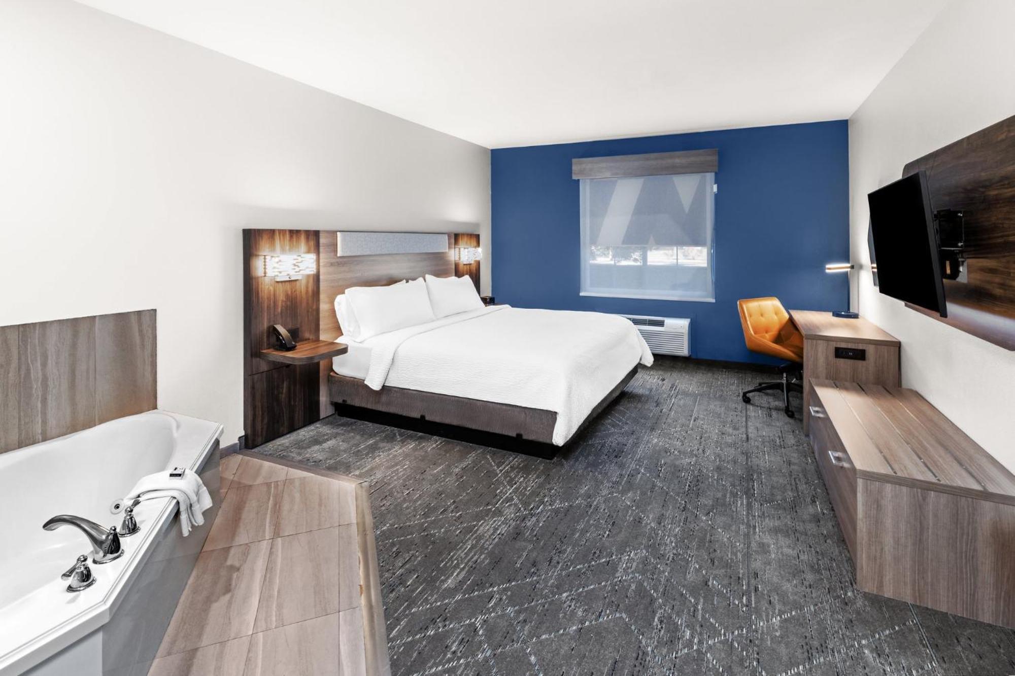 Holiday Inn Express Hotel & Suites Henderson - Traffic Star By Ihg Екстериор снимка